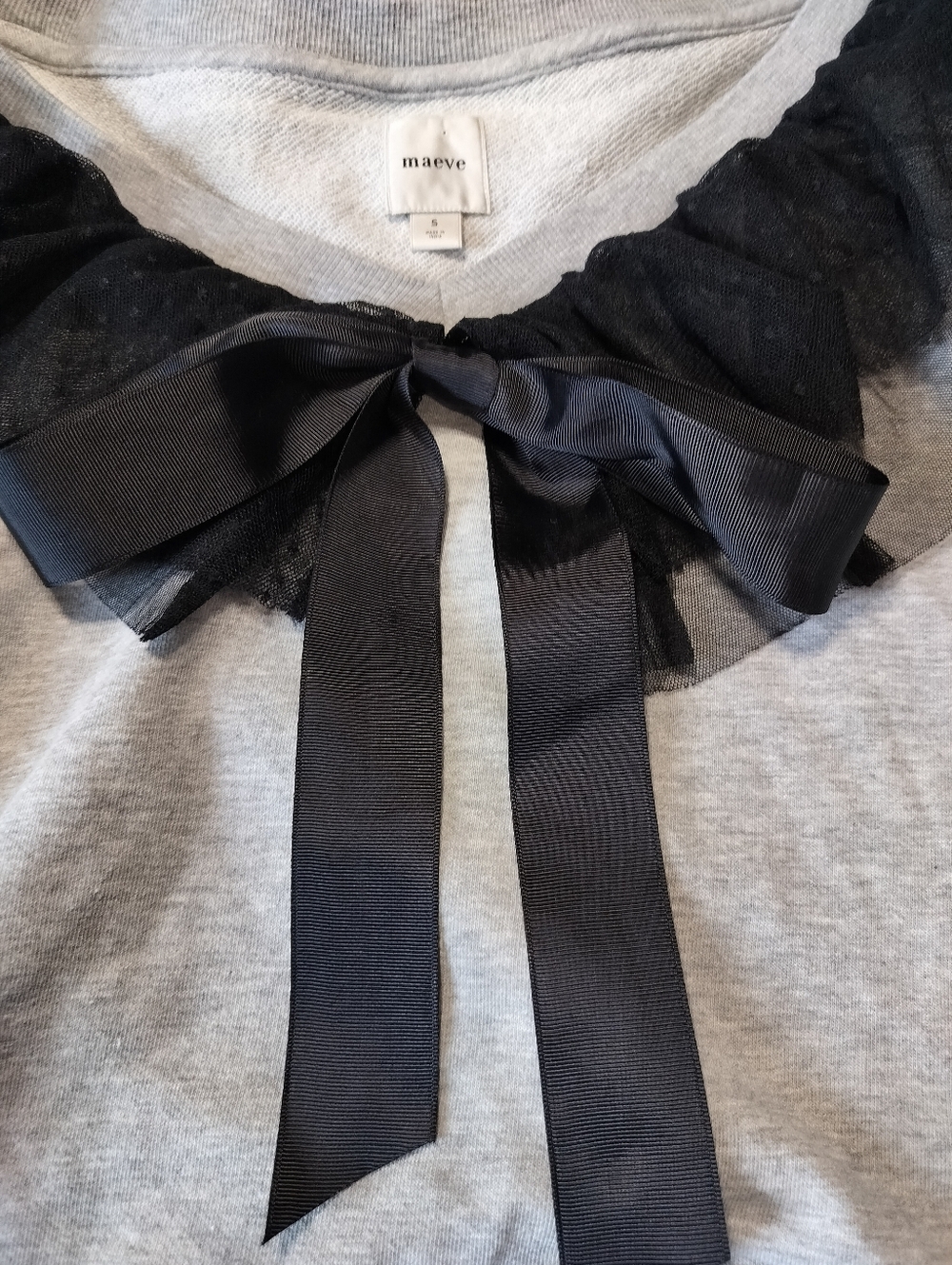 EUC Anthropologie Maeve Light Gray Pullover with Lace Ribbon Crew Neck - Small
